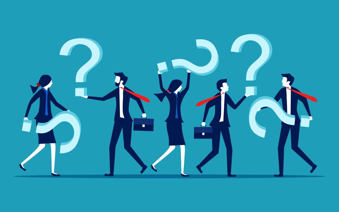 Illustration vectorielle représentant cinq professionnels en costume tenant chacun un grand point d’interrogation, exprimant la confusion ou l’incertitude en milieu de travail. Les personnages, hommes et femmes, sont en mouvement, portant une mallette et arborant des cravates rouges, symbolisant le monde de l’entreprise. L’image illustre de manière stylisée le questionnement collectif face à des problématiques complexes, un manque de clarté ou un besoin d’orientation stratégique.